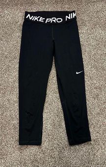 Nike Pro Capris