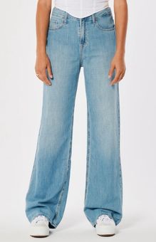 Women's Low-Rise Light Wash Baggy Jeans