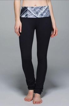 Lululemon Skinny Groove Pant II (Roll Down) Black Heat Wave White