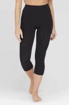 Spanx ASSETS Solid Black High Waist Cropped Seamless Leggings Size