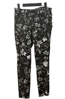 Old Navy NWT FLORAL 7/8 LEGGINGS Size L - $25 New With Tags - From Justine