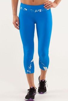 Lululemon Run Inspire Crop II blue and white floral leggings size 4 - $51 -  From Michaela