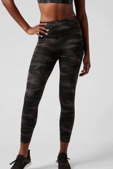 Athleta Camo 7/8 Legging Black Size XS - $21 (53% Off Retail) - From Lauren