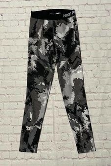 Nike pro hyperwarm leggings size small - $28 - From Sandys