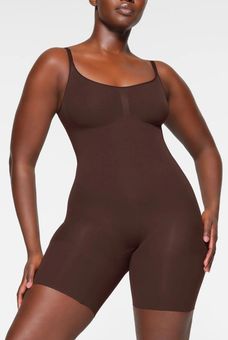 EVERYDAY SCULPT MID THIGH BODYSUIT | CLAY