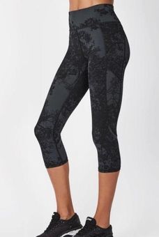 Sweaty Betty Zero Gravity High-Waisted Cropped Running Leggings trees black  xxs - $39 - From Jessica