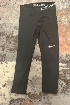 Nike Pro Mid Rise Training Athletic Capri Black 889567 010 Womens