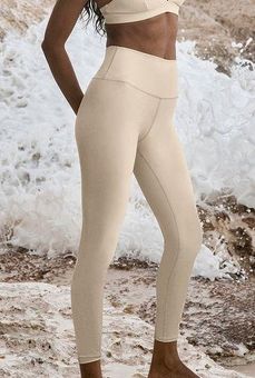 Alo Yoga ALO High Rise Airlift Leggings in Macadamia M Size M - $54 - From  Chloe