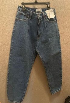 High Rise 80s Mom Jeans Abercrombie