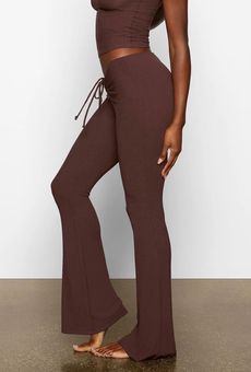 SKIMS NWT Soft Ruched Lounge Pants Flare S Brown - $95 New With Tags - From  Angela