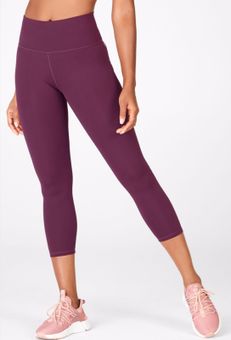 Fabletics NWT High-Waisted PowerHold Capri Leggings Size L