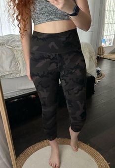 Zyia Active Black Camo Cropped Leggings Size 6-8 - $28 - From Madi