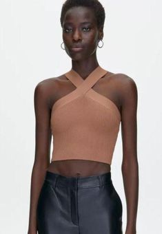 Babaton SCULPT KNIT CRISS CROSS CROPPED TANK