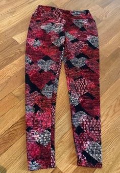 LuLaRoe Valentine Hearts Leggings Multiple - $10 (75% Off Retail