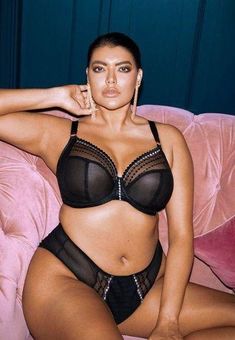 Elomi Matilda Black Plunge Bra US 34J Size undefined - $36 - From Marissa