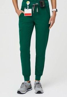 FIGS Zamora Jogger Cargo Scrub Pants™ Hunter Green limited edition Small -  $45 - From April