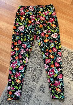 Time & Tru Large Floral Leggings Multi - $12 - From SmallTown