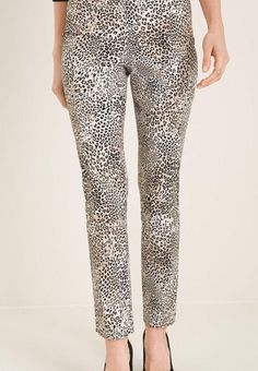 Chico's NWT So Slimming Brigitte Animal-Print Slim Ankle Pants Size 6R -  $41 New With Tags - From Cynthia