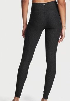 Victoria's Secret short Core Essential Pocket Leggings Size M - $40 New  With Tags - From Yulianasuleidy