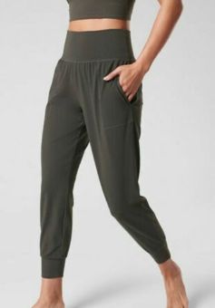 Athleta Salutation Jogger Green Size XS - $30 (66% Off Retail