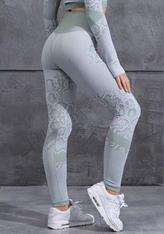 Halara Seamless Sculpting Leggings in Mint/Green NWT Sold out Size