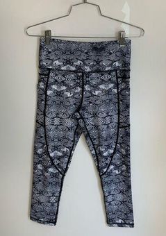 Zyia active cropped pants Size 4 - $15 - From MelodY