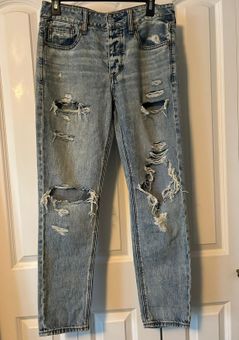 American Eagle Ripped Jeans Size 6 - $21 - From Reese