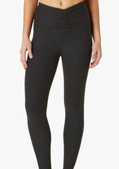 Beyond Yoga Spacedye Centered Midi Leggings in Darkest Night Size