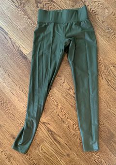 Carbon38 Takara Leggings Green Size M - $27 (73% Off Retail) - From Natalie