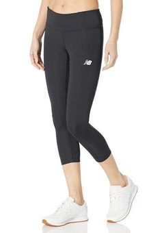 New Balance Women's Accelerate Capri Leggings Size S Black - $29 - From  Vincentia