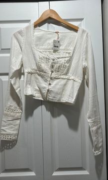 Cream Lace Long Sleeve Top