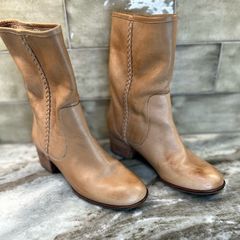 Banana Republic tan buttery leather boots