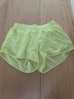 Hotty Hot Low-Rise 4” Shorts