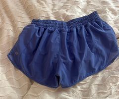 Hotty Hot Shorts Size 8 2.5” Blue Lavendar color