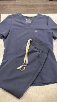 Scrubs Set