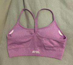 sports bra