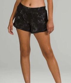 Lululemon Hotty Hot Shorts 2.5”