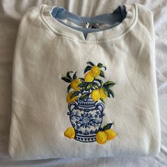 Lemon Tree Embroidered Sweatshirt