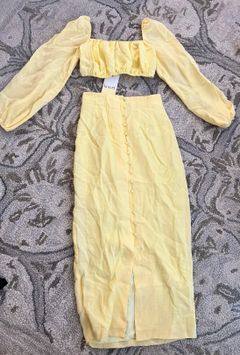 Kourt Yellow Linen Two Piece Set