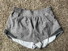 Lululemon Hotty Hot 2.5” Shorts