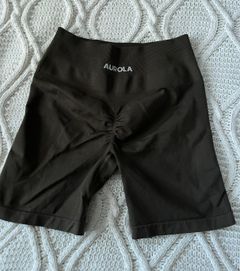 Aurola Shorts