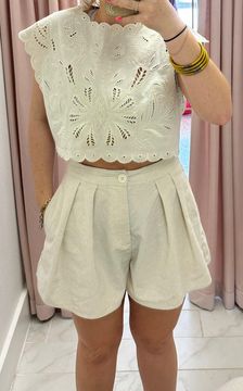 Embroidered top and pleated short SET