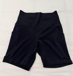 Align Shorts 6”