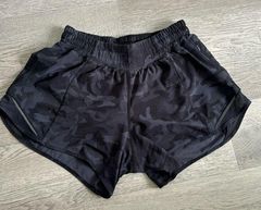 Camo 2.5” Hottie Hot  Shorts