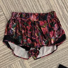 Lululemon Hotty hot shorts