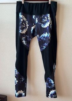 Apana  Black Floral Workout Pants Size L - $18 - From Meg