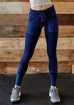 Free People Movement Kyoto High-Rise Ankle Leggings in Navy Blue Size XS -  $45 (58% Off Retail) - From Joannas