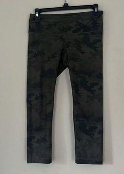 Lululemon 7/8 crop Heritage 365 Camo Dark Olive Size 6 - $60