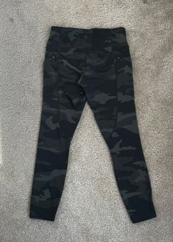 Athleta Camo Leggings Green - $20 - From Averi