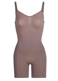 Seamless Sculpt Mid-Thigh Shapewear Bodysuit